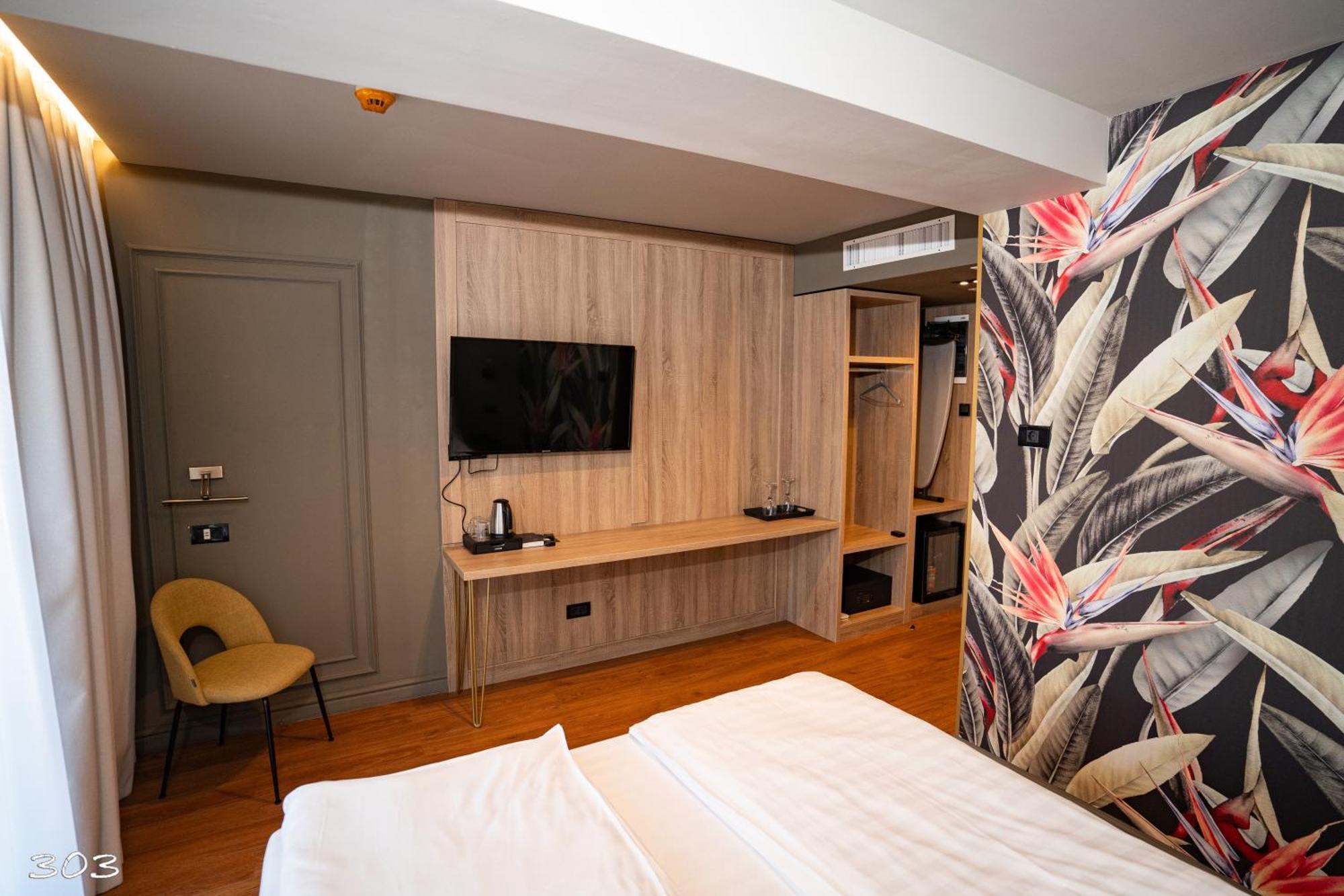 Cosmopolita Boutique Hotel 4*