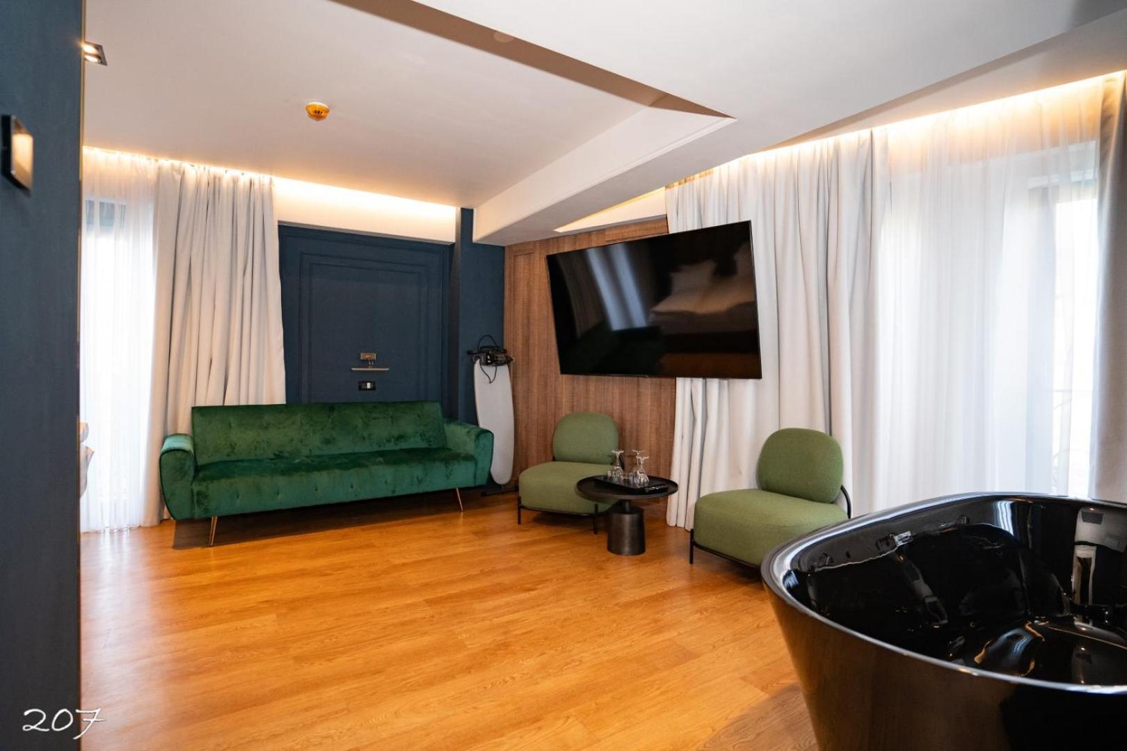 Cosmopolita Boutique 4*